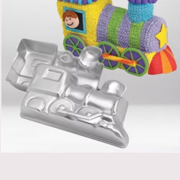 Vintage Wilton 3D Train Cake Pan Set - Picture 5 of 5